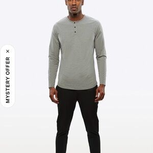 Cuts Clothing Men’s AO Long Sleeve Henley Curve-Hem Size Large